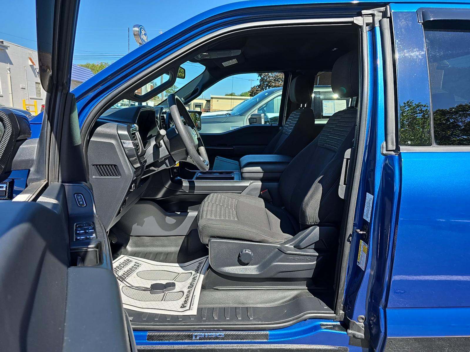 2022 Ford F-150 XL AWD