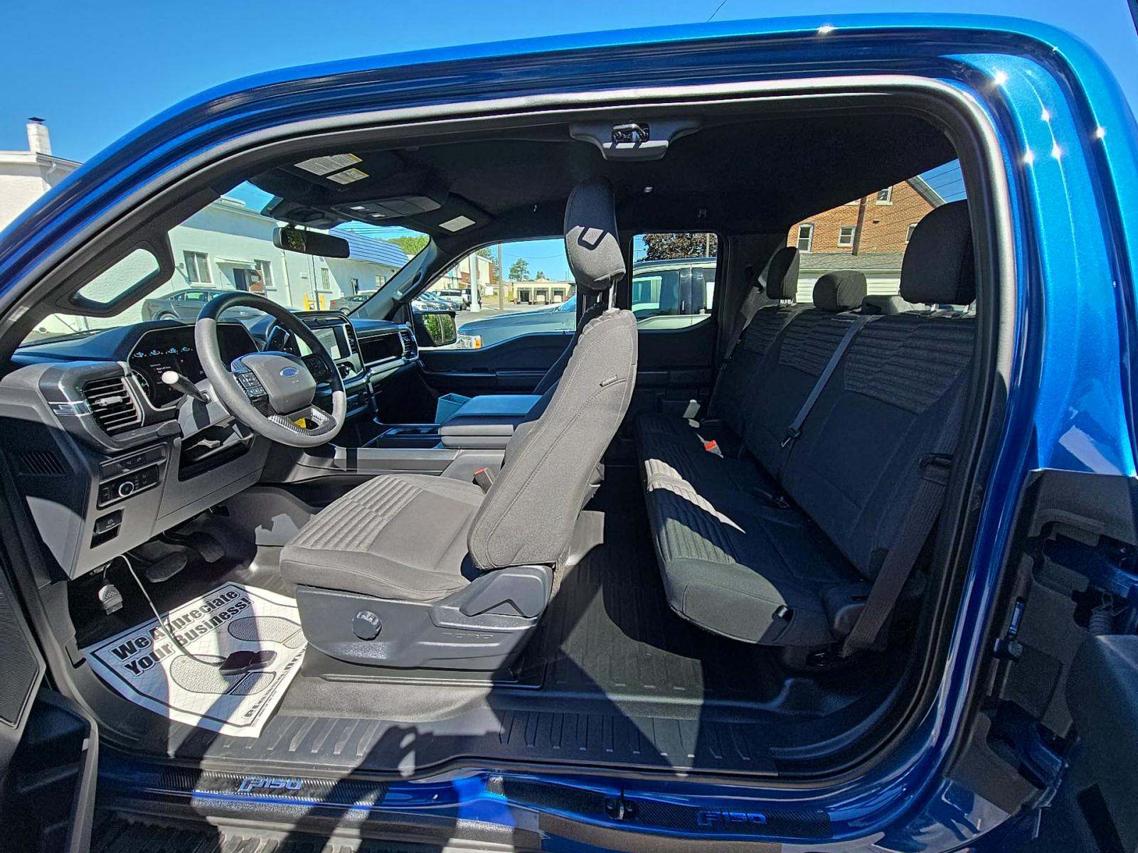 2022 Ford F-150 XL AWD