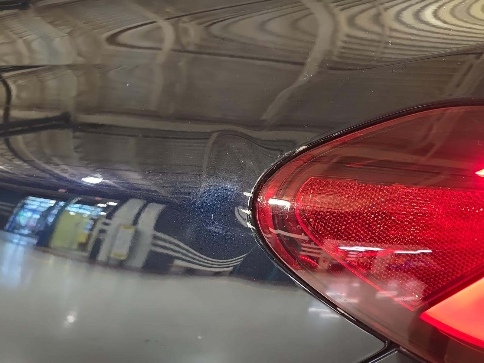 2023 BMW X6 xDrive40i AWD