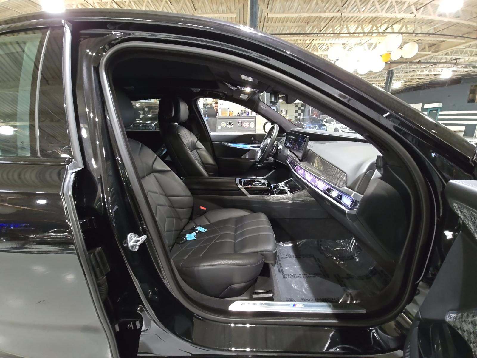 2023 BMW 7 Series 760i xDrive AWD