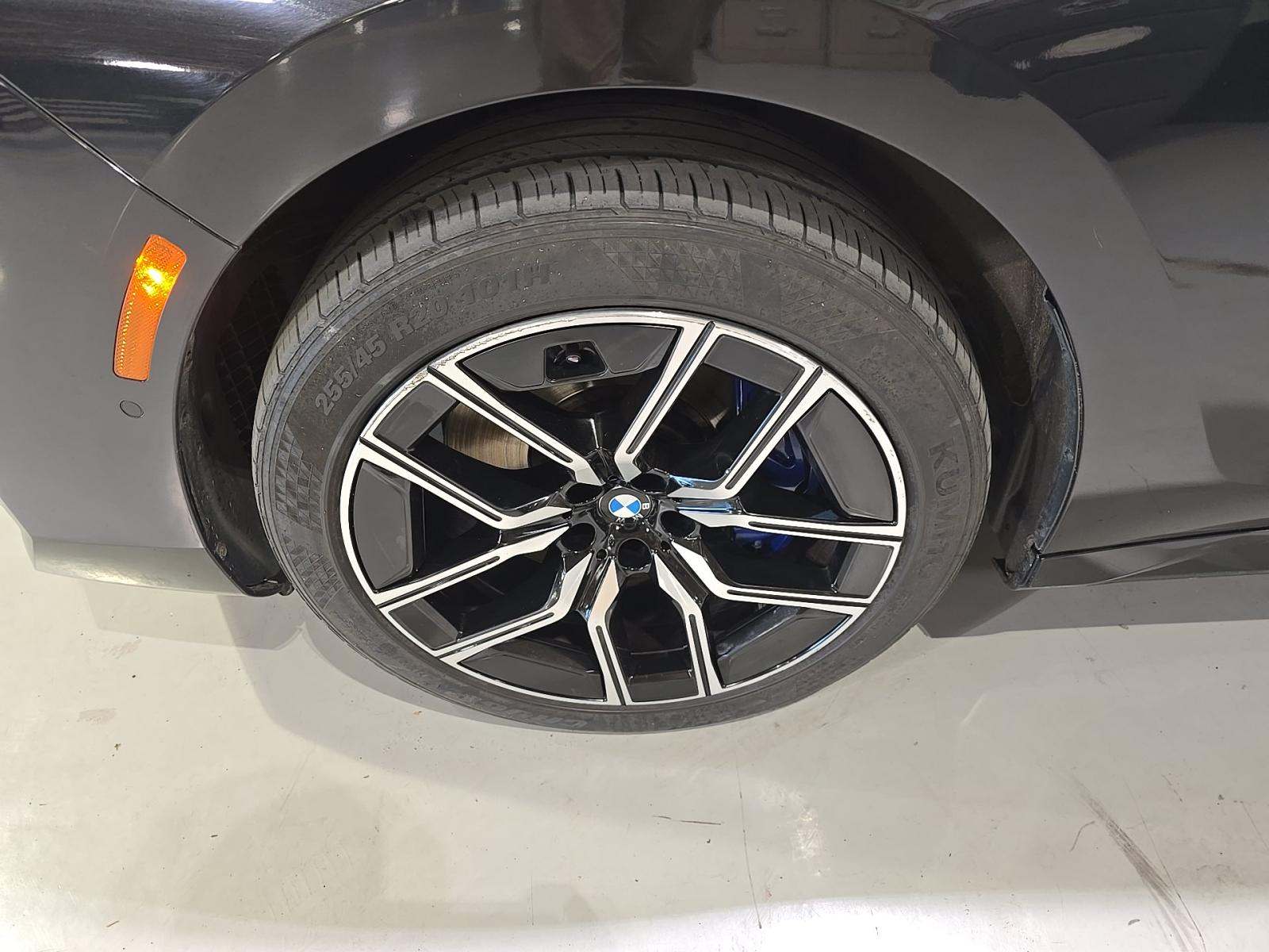 2023 BMW 7 Series 760i xDrive AWD