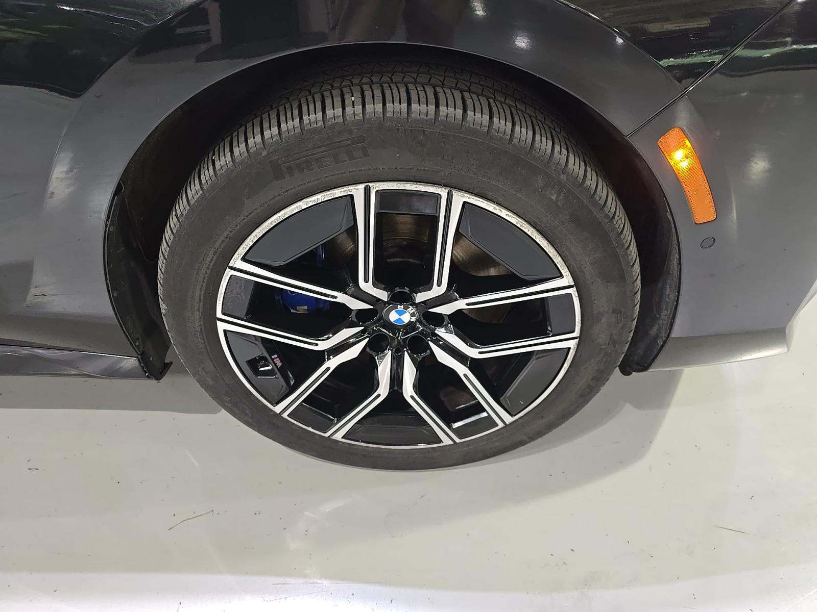 2023 BMW 7 Series 760i xDrive AWD