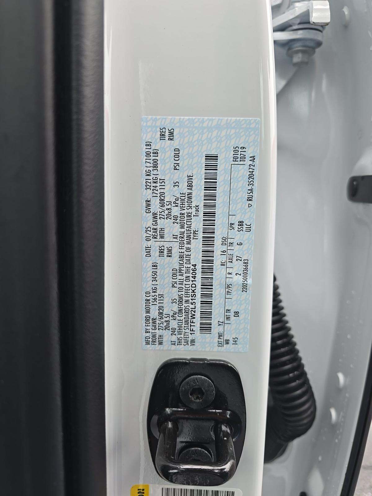 2025 Ford F-150 STX AWD