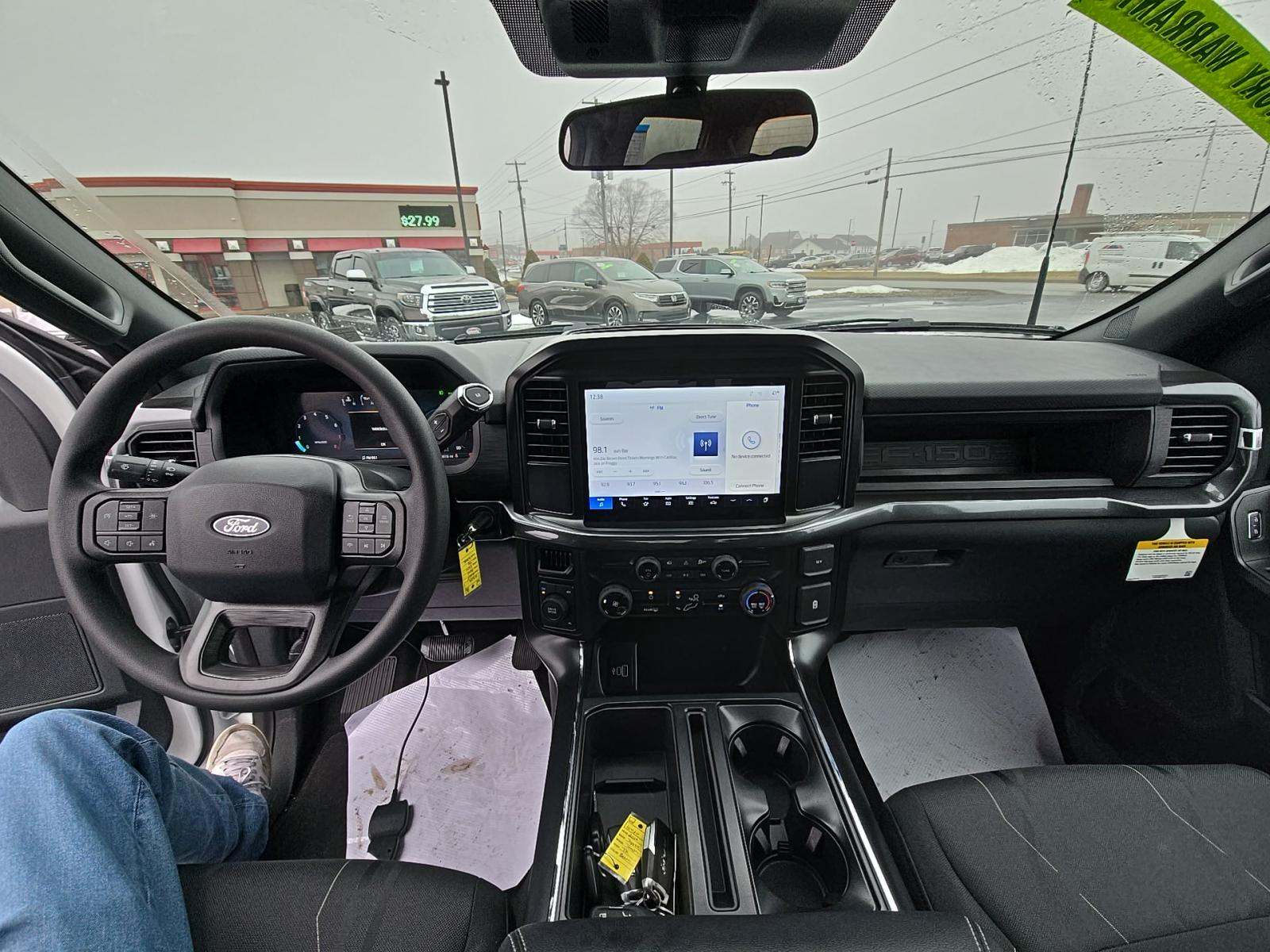 2025 Ford F-150 STX AWD