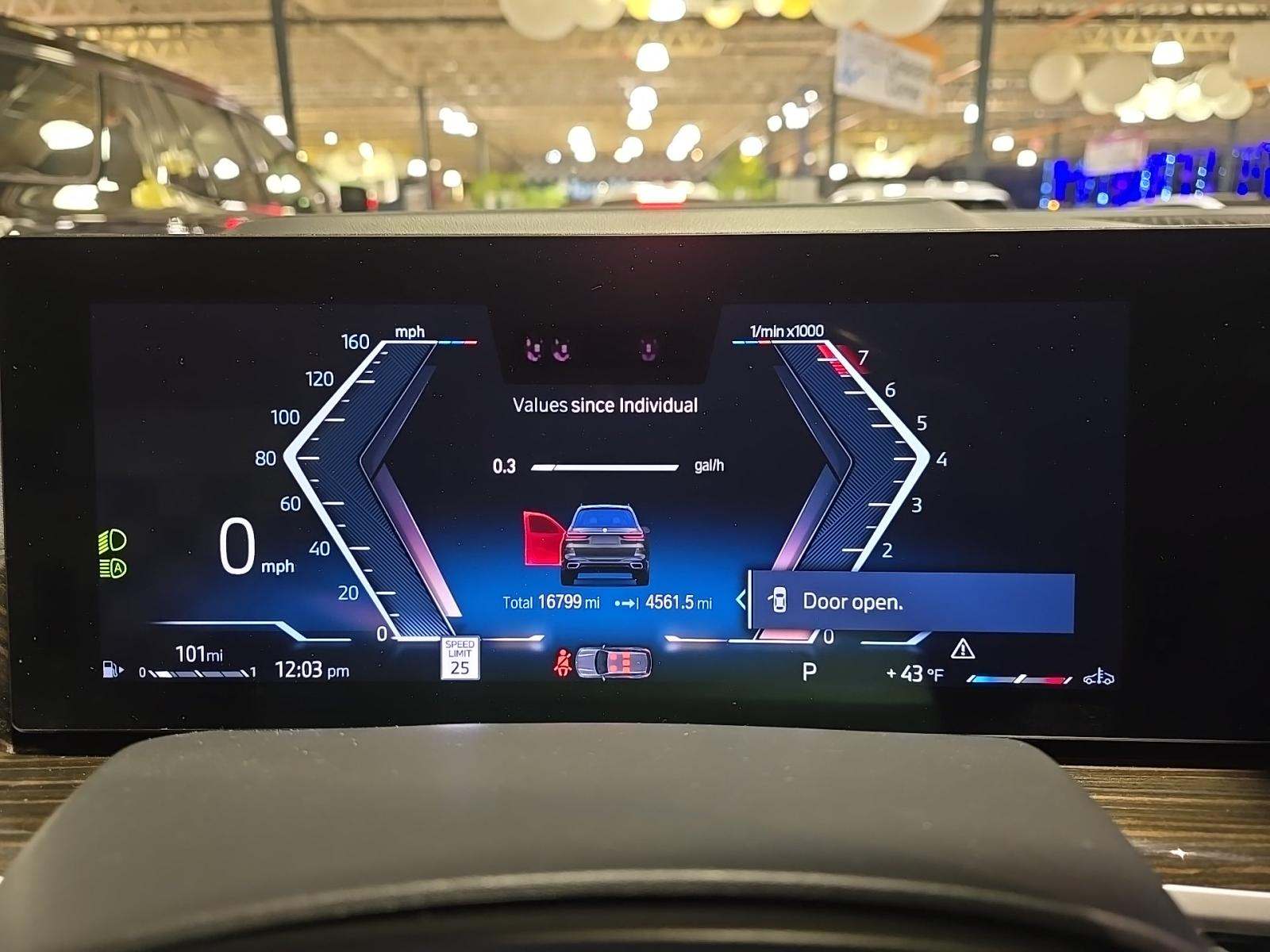 2023 BMW X7 xDrive40i AWD