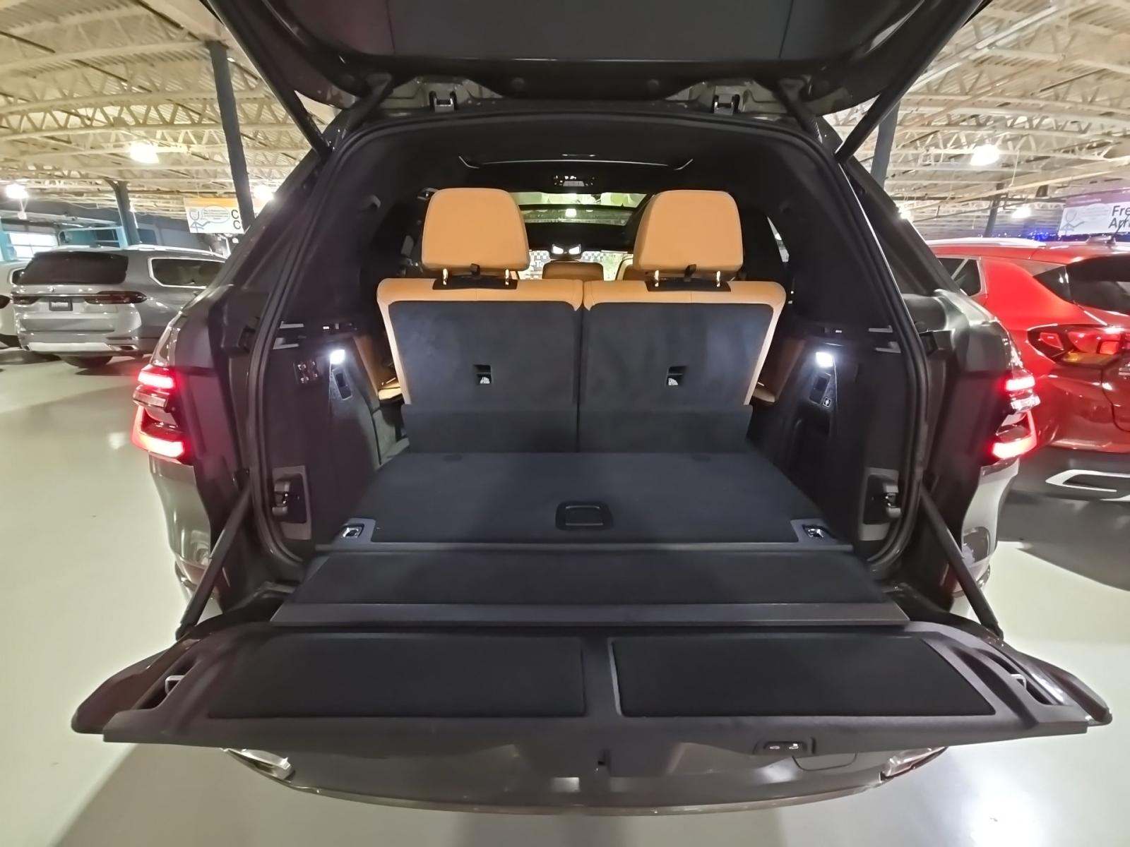 2023 BMW X7 xDrive40i AWD