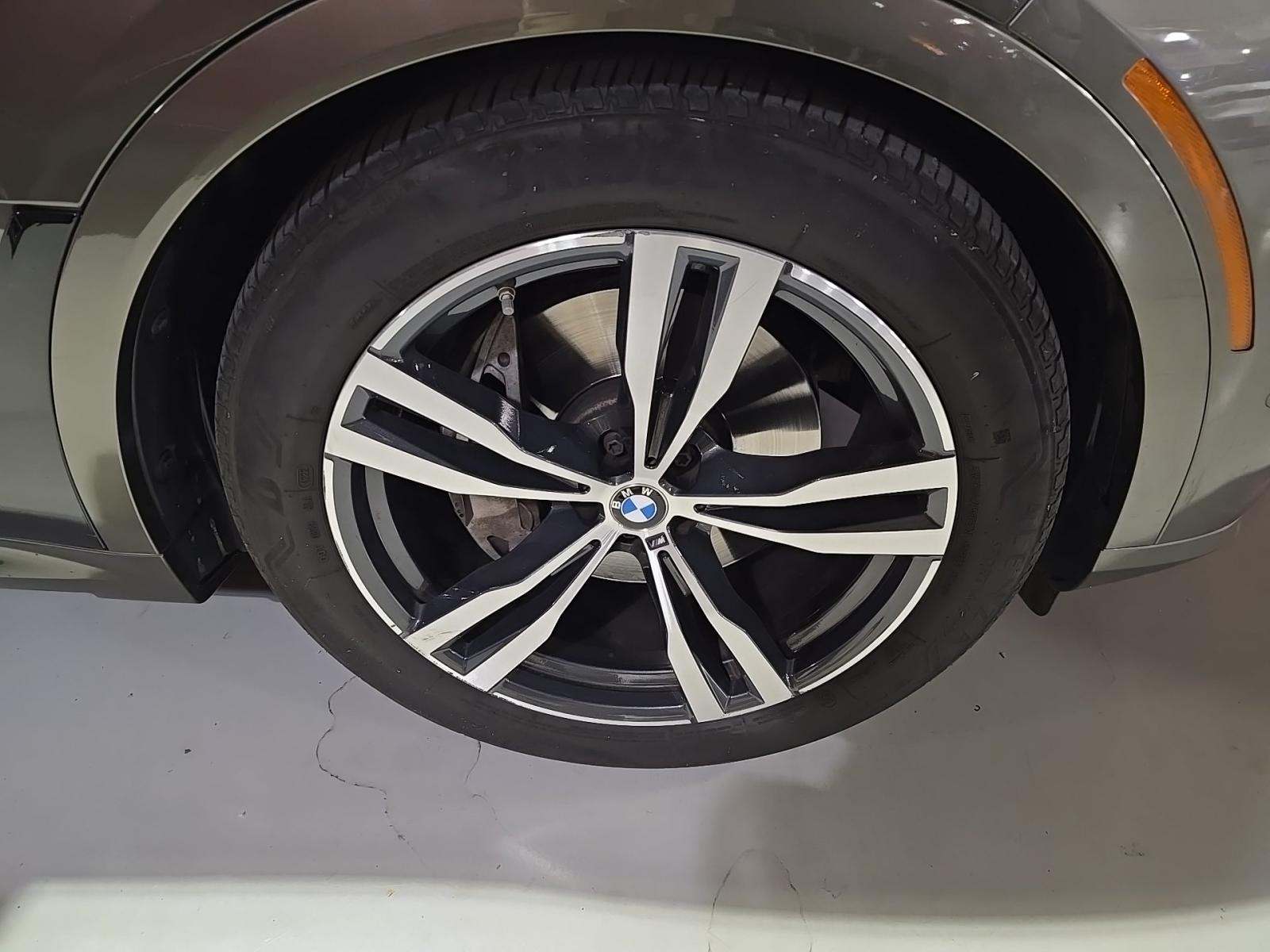 2023 BMW X7 xDrive40i AWD