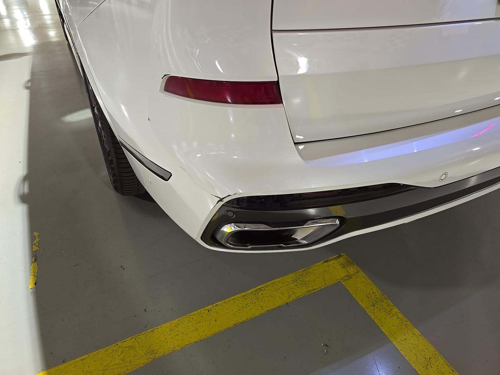 2023 BMW X7 xDrive40i AWD