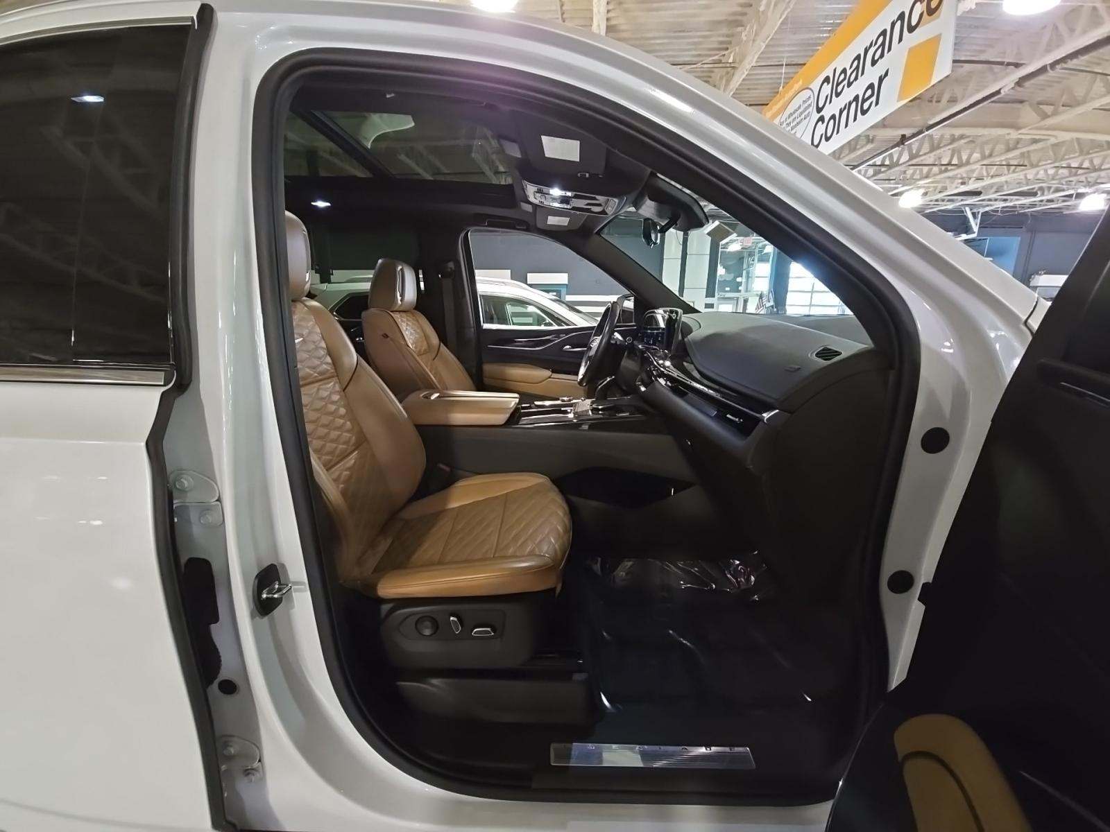 2022 Cadillac Escalade Premium Luxury AWD