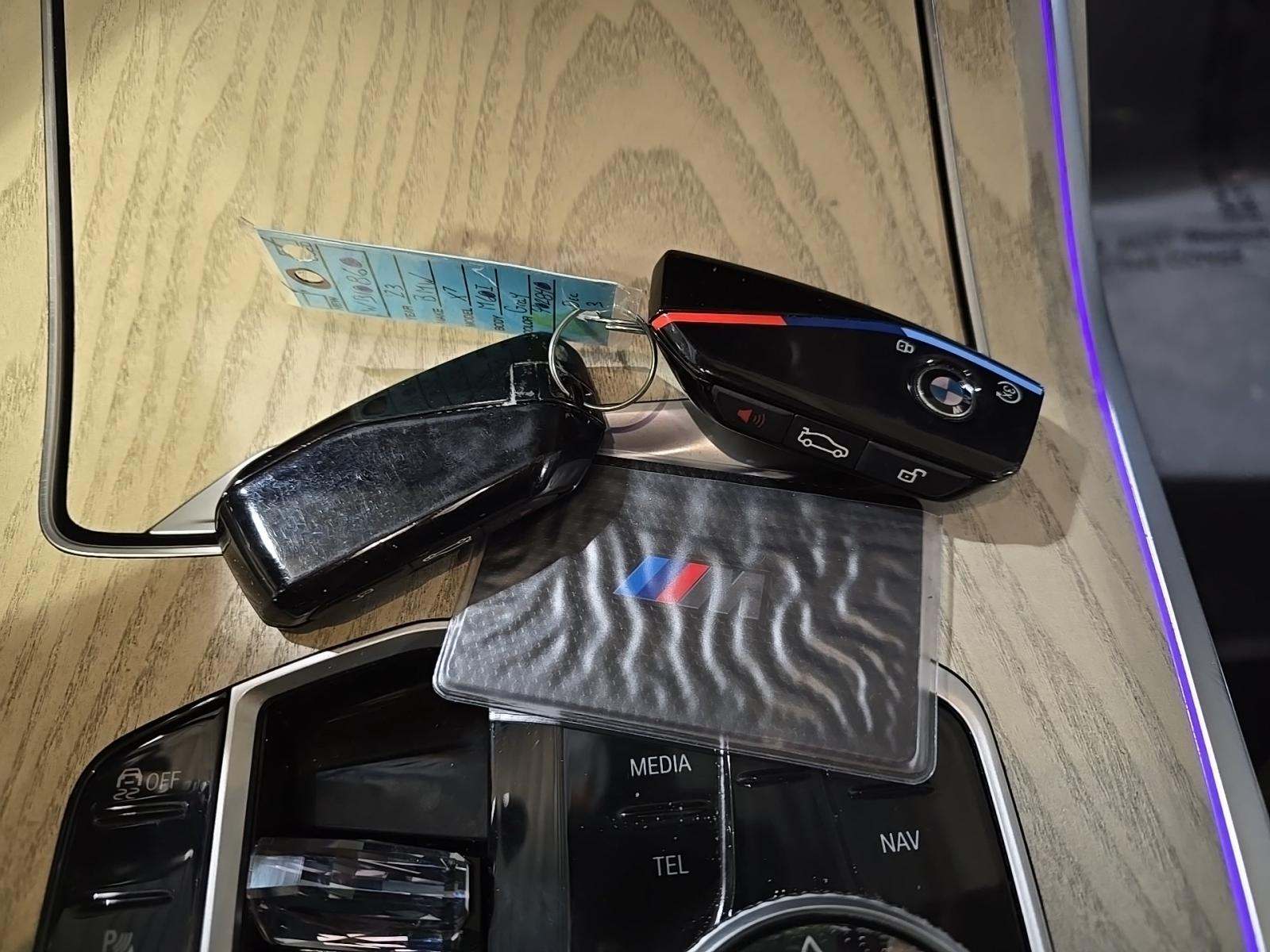 2023 BMW X7 M60i AWD