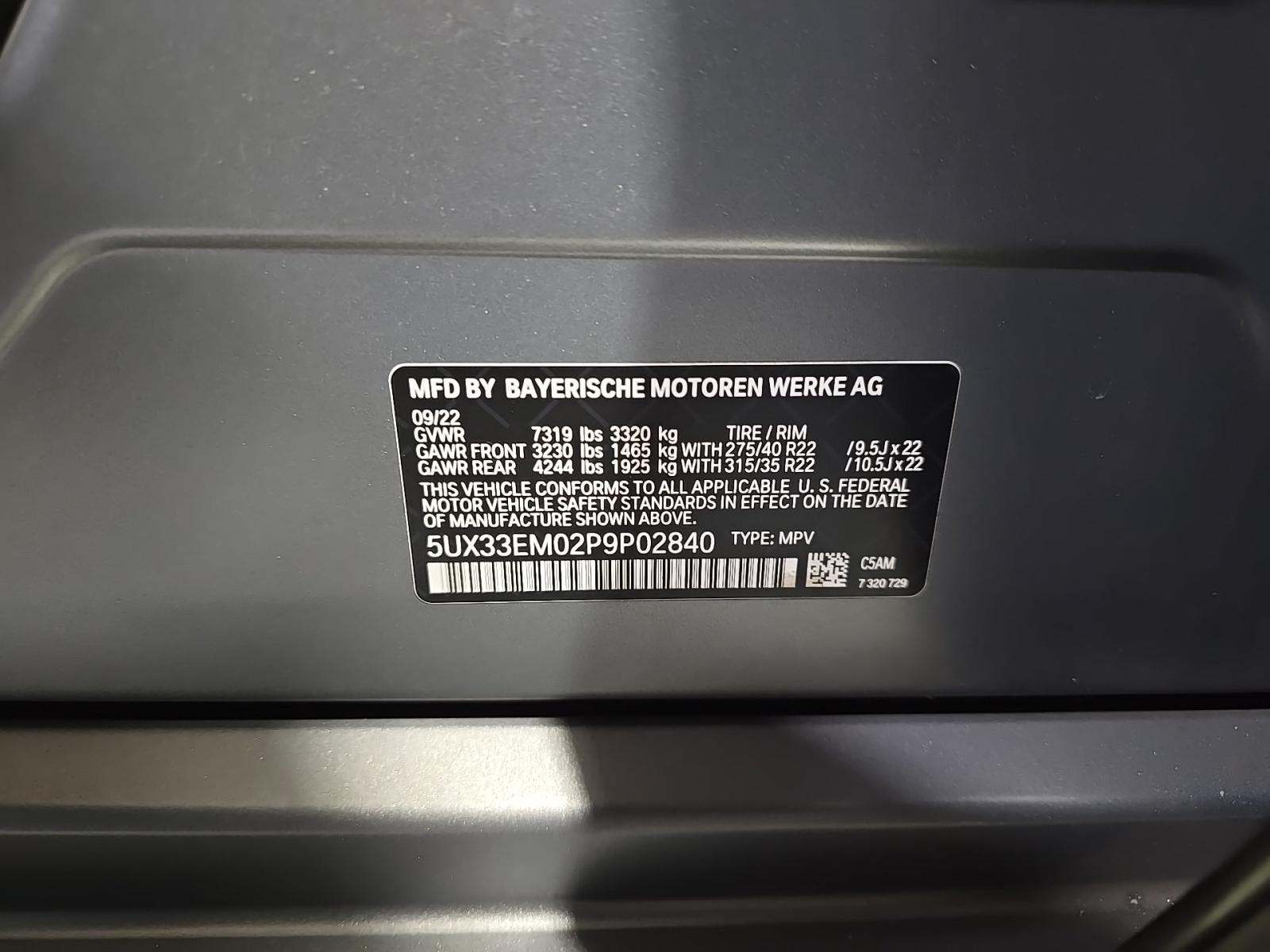 2023 BMW X7 M60i AWD