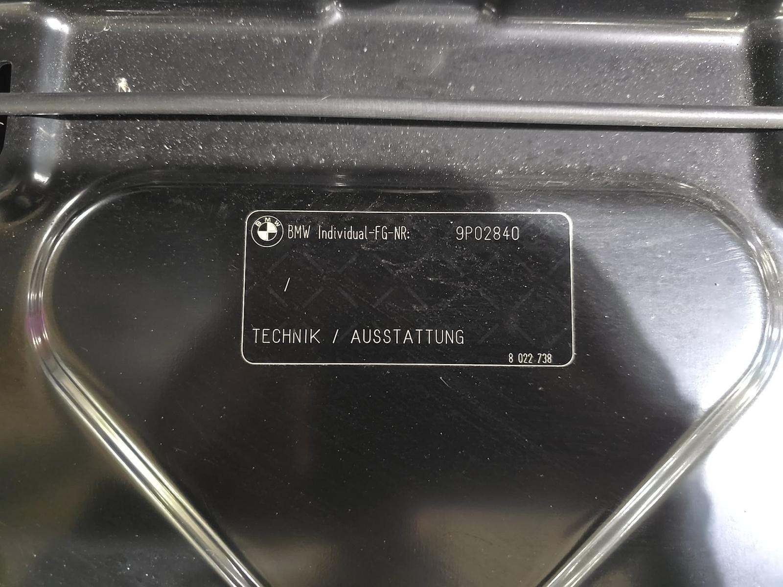 2023 BMW X7 M60i AWD