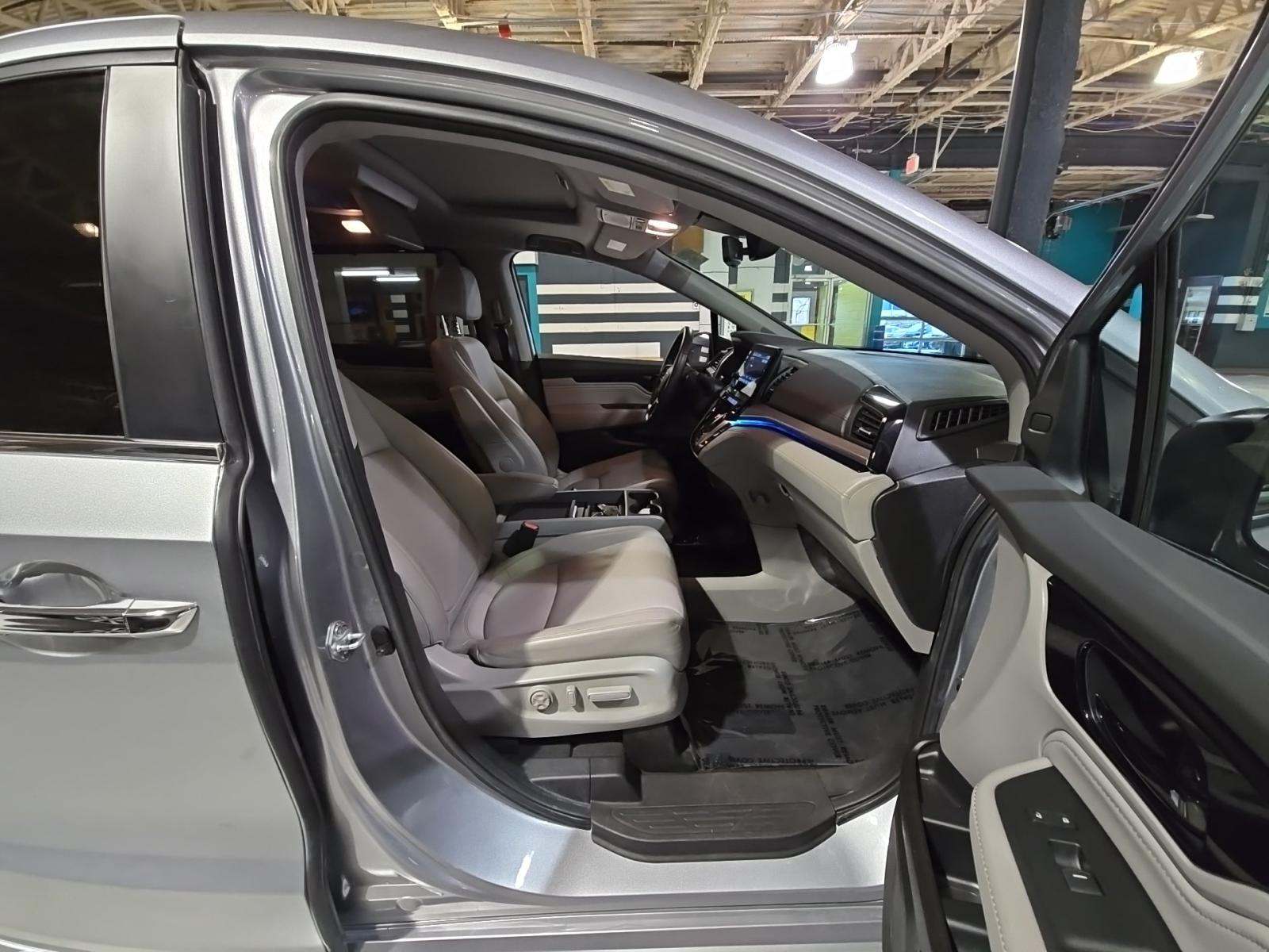 2023 Honda Odyssey Touring FWD