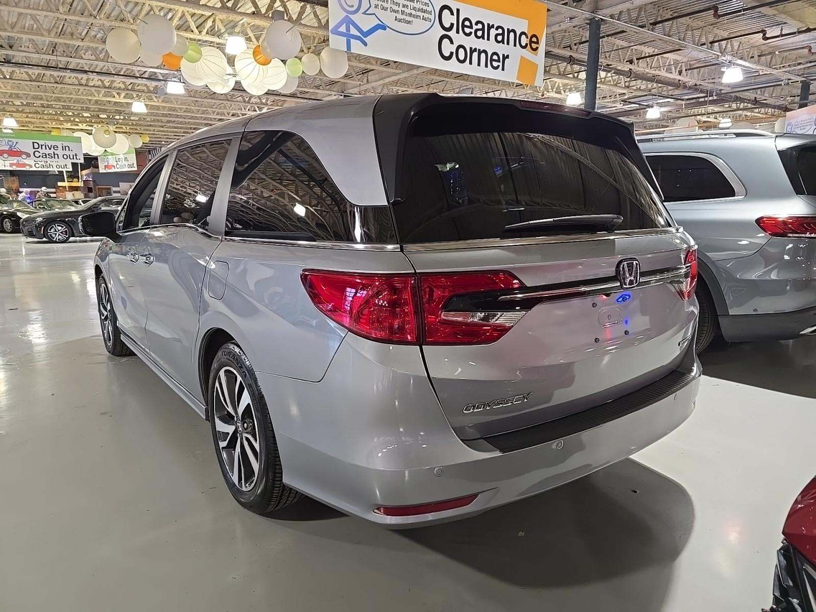 2023 Honda Odyssey Touring FWD