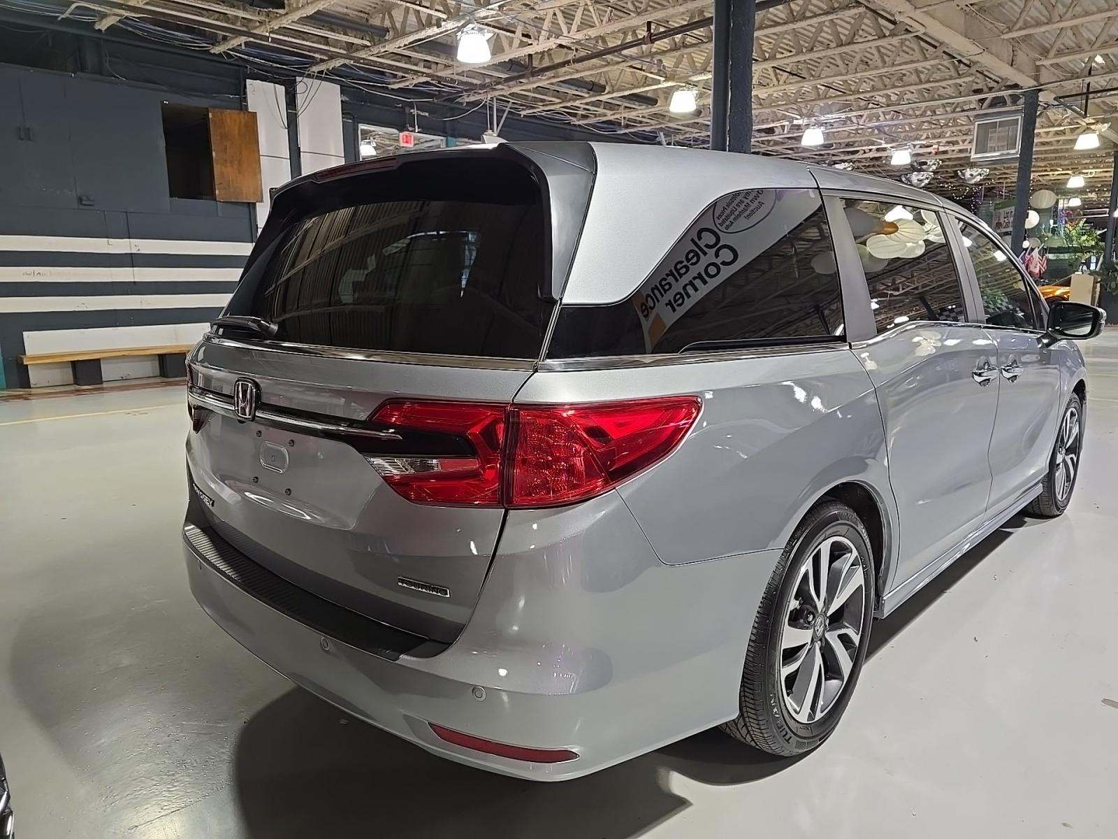 2023 Honda Odyssey Touring FWD