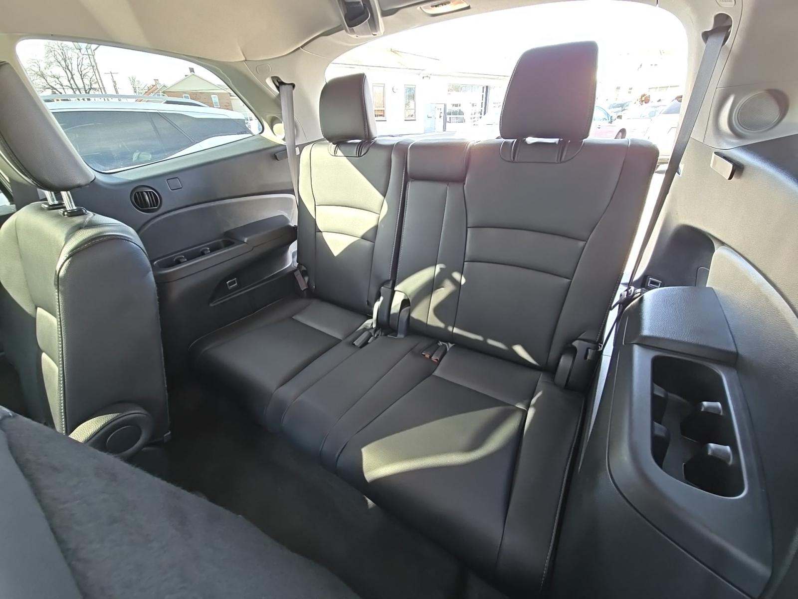 2022 Honda Pilot Touring AWD