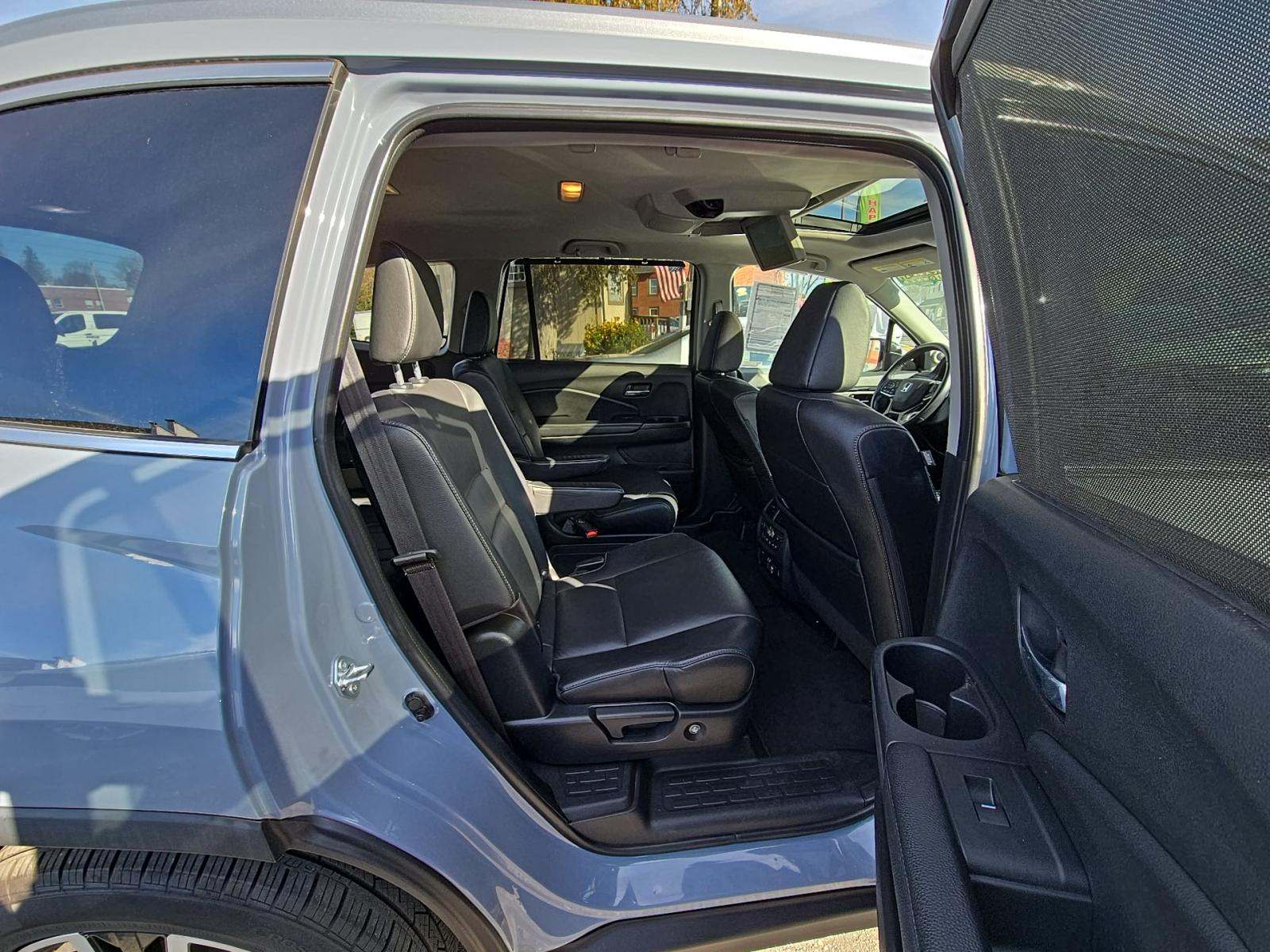 2022 Honda Pilot Touring AWD