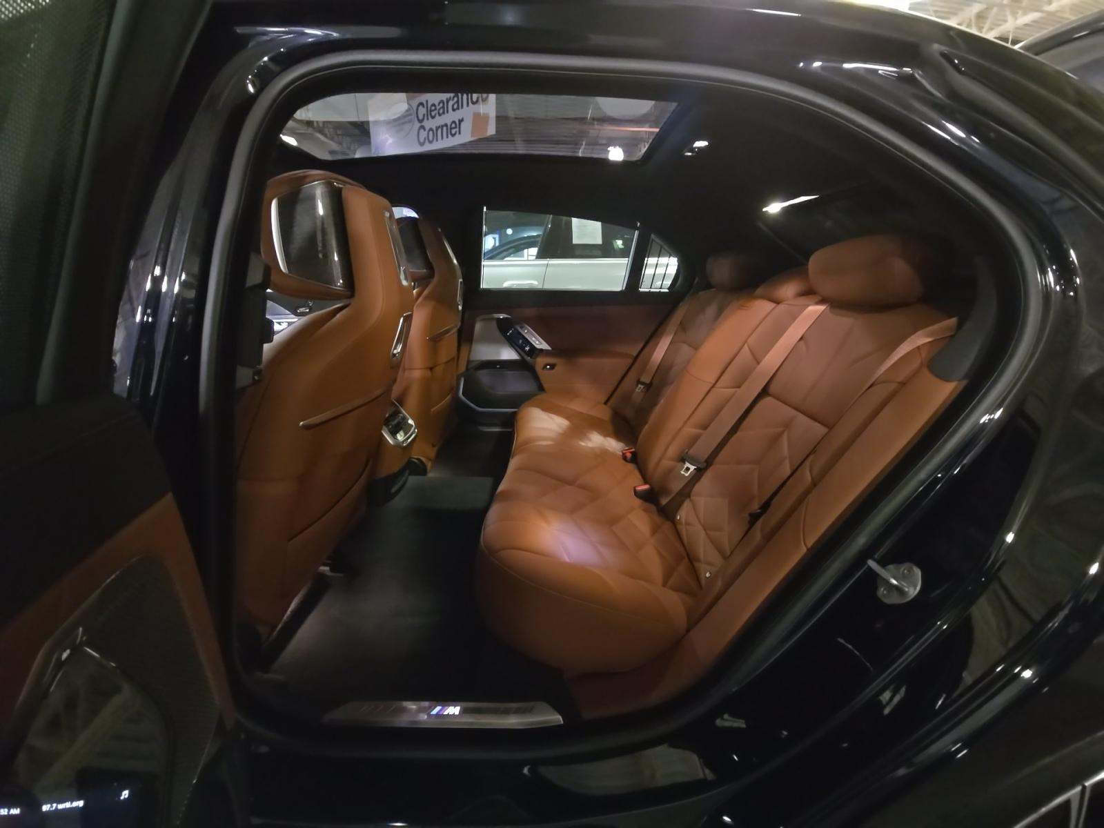 2025 BMW 7 Series 760i xDrive AWD