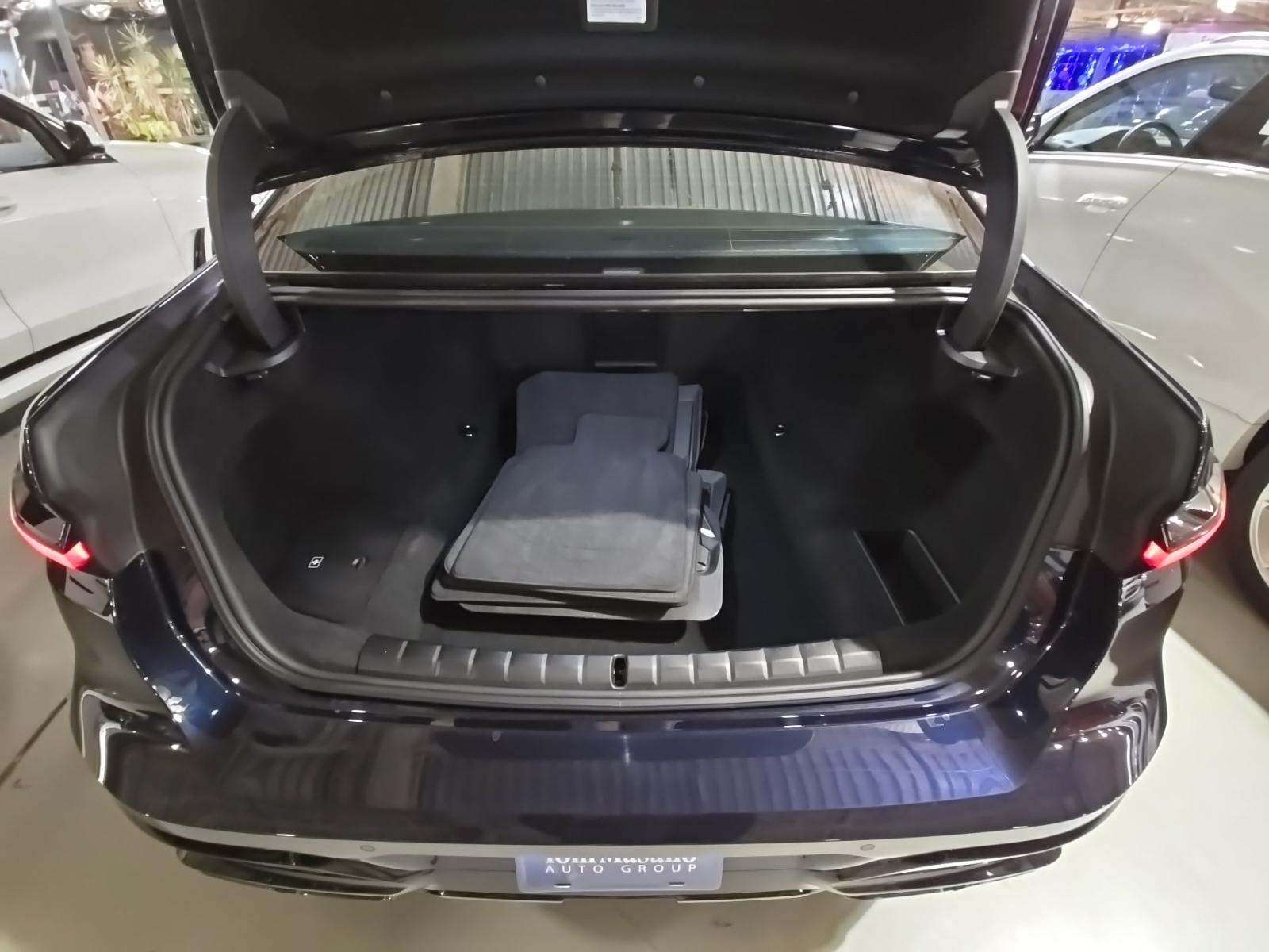 2025 BMW 7 Series 760i xDrive AWD