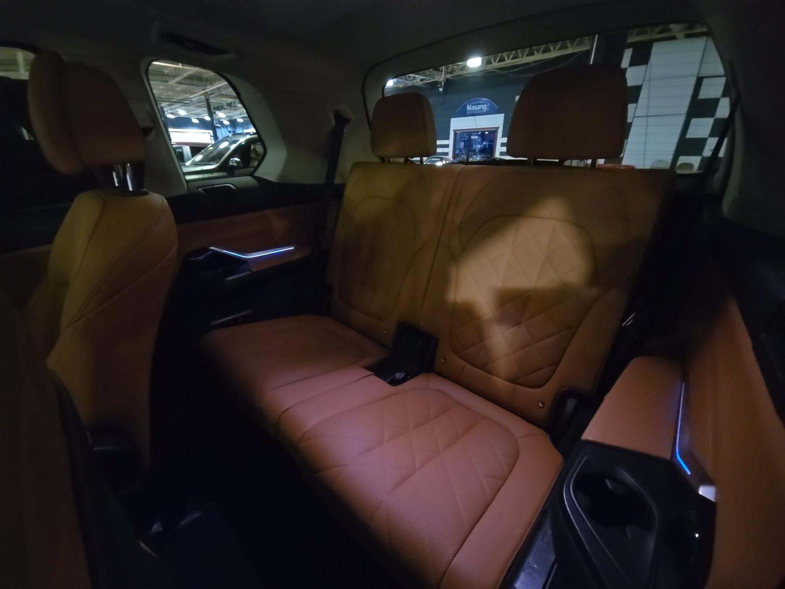 2024 BMW X7 xDrive40i AWD