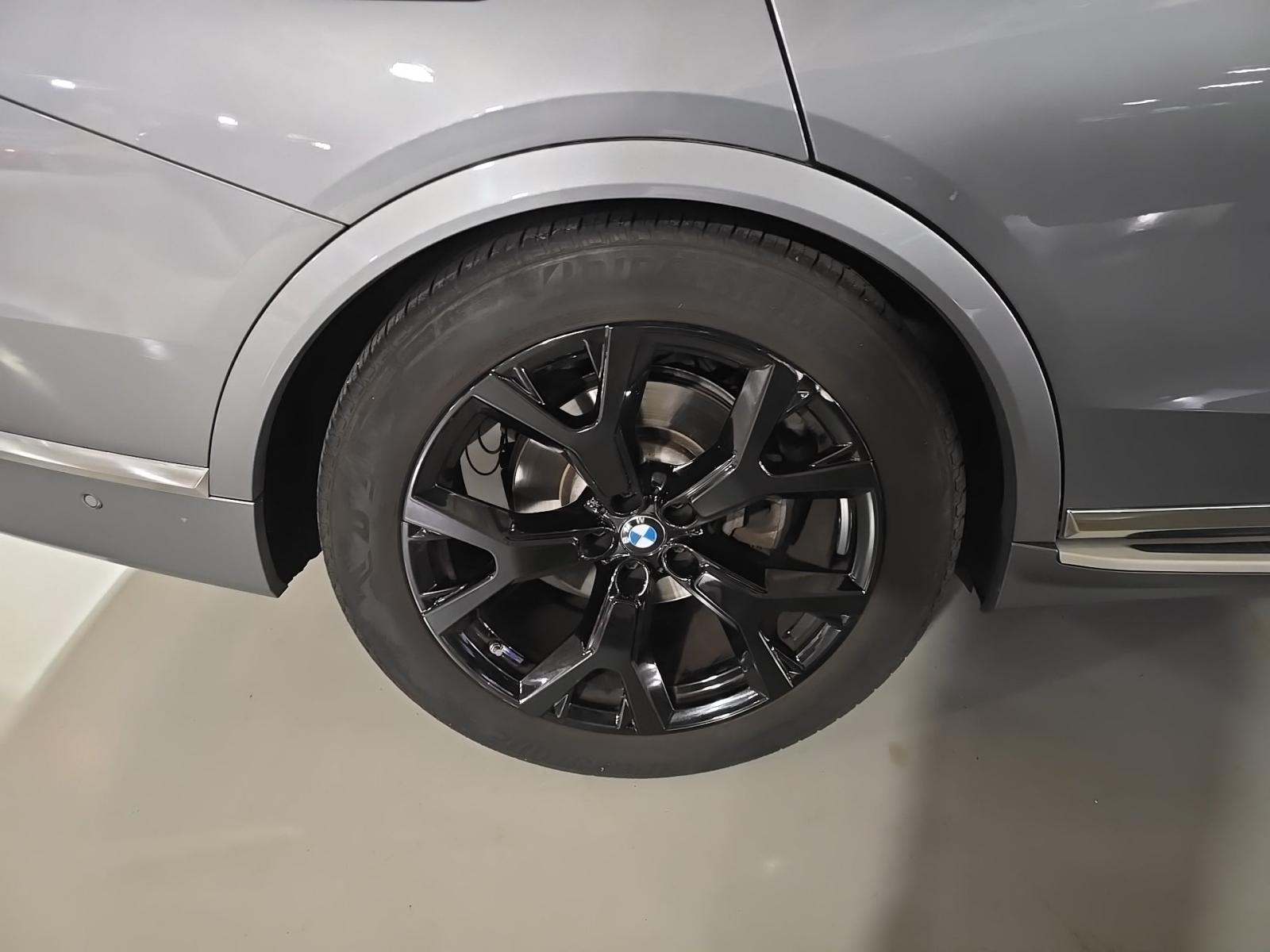 2024 BMW X7 xDrive40i AWD