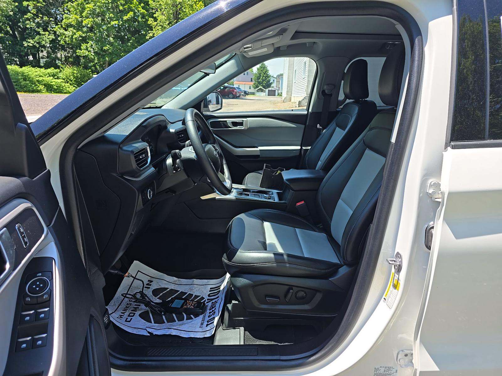 2023 Ford Explorer XLT AWD