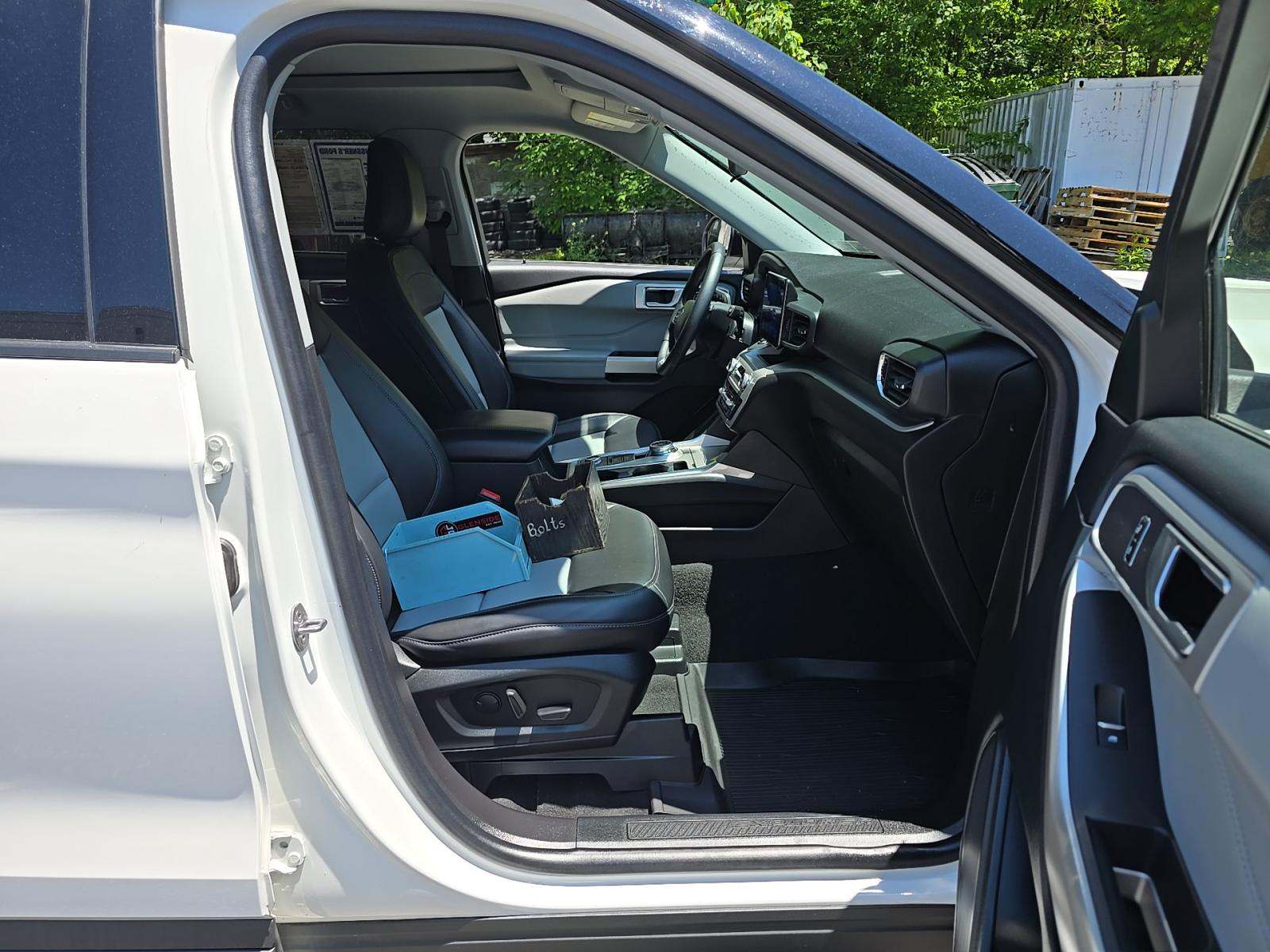2023 Ford Explorer XLT AWD