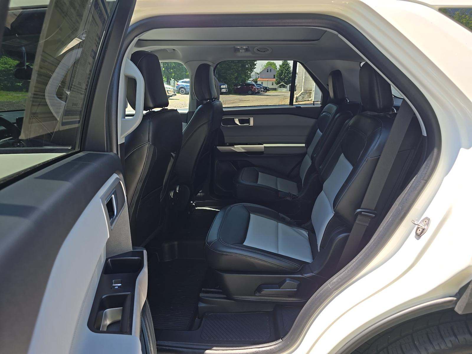 2023 Ford Explorer XLT AWD