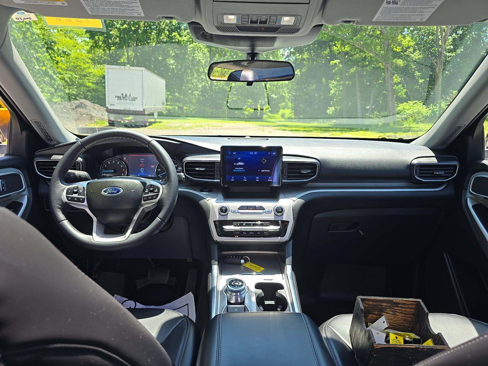 2023 Ford Explorer XLT AWD