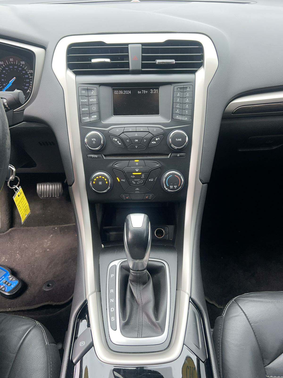 2013 Ford Fusion SE FWD