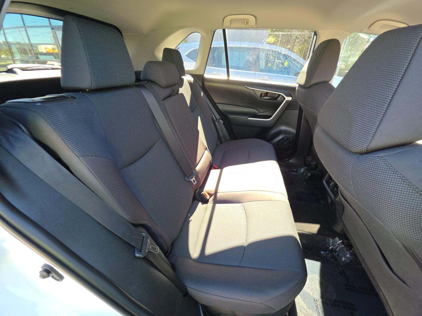 2022 Toyota RAV4 Hybrid LE AWD