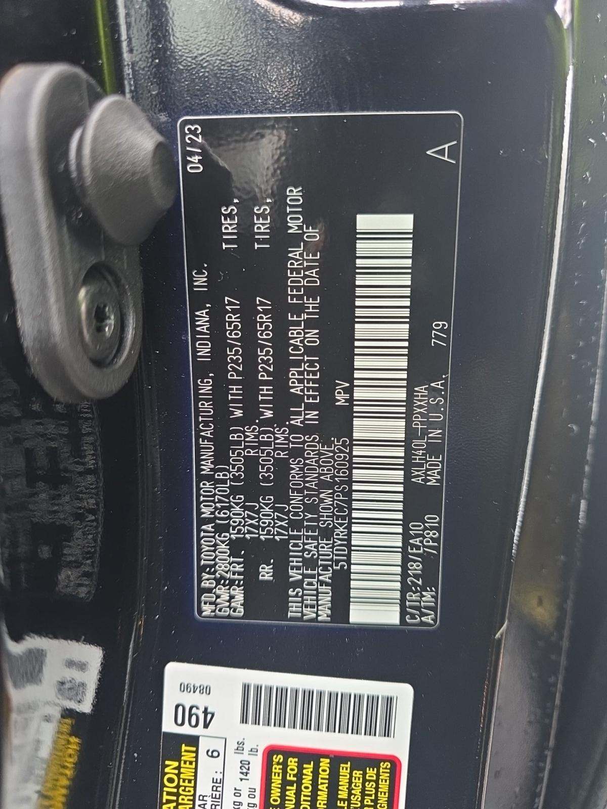 2023 Toyota Sienna XLE FWD