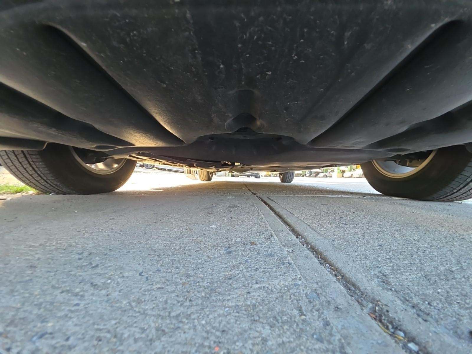 2025 Toyota Sienna LE FWD