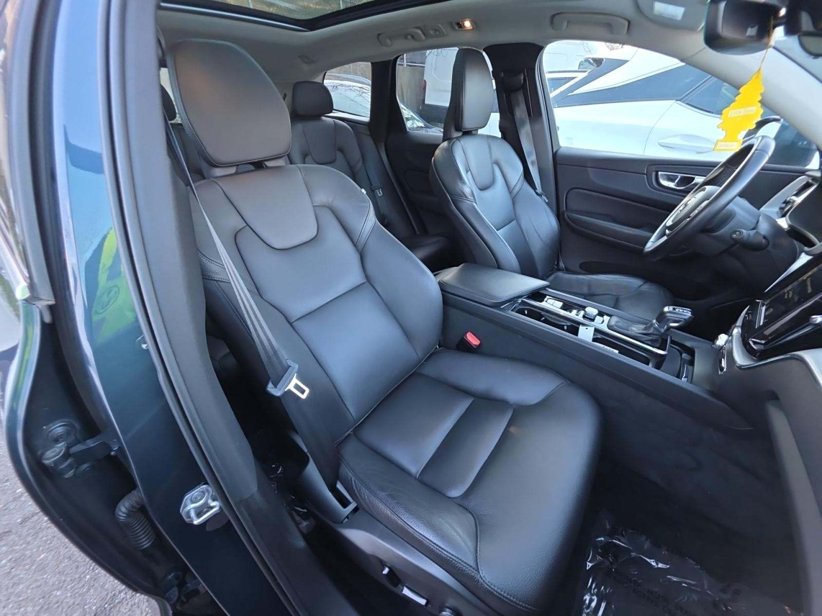 2020 Volvo XC60 T5 Momentum AWD