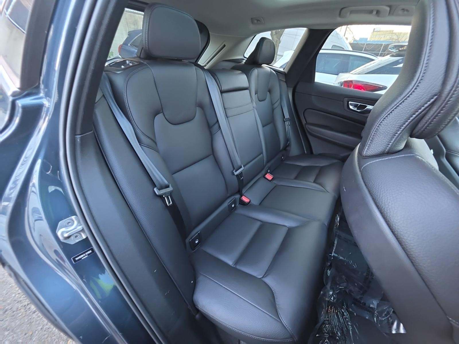 2020 Volvo XC60 T5 Momentum AWD