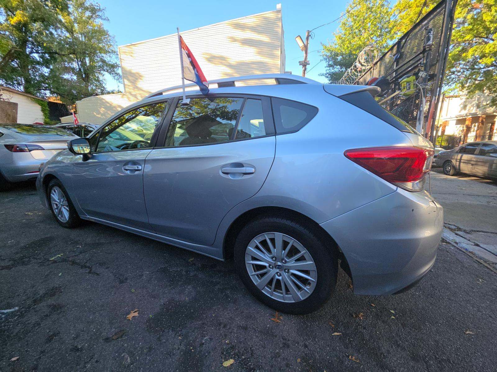 2017 Subaru Impreza 2.0i Premium AWD