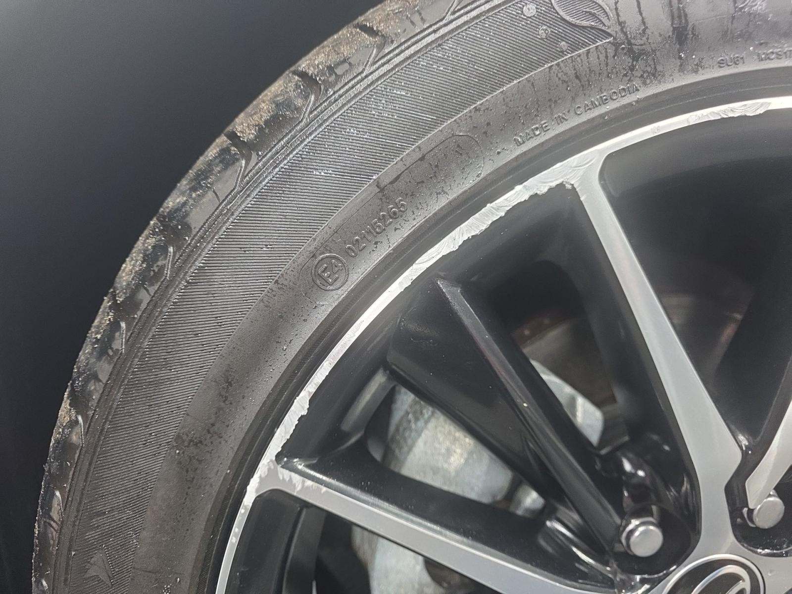 2024 Toyota Camry SE AWD