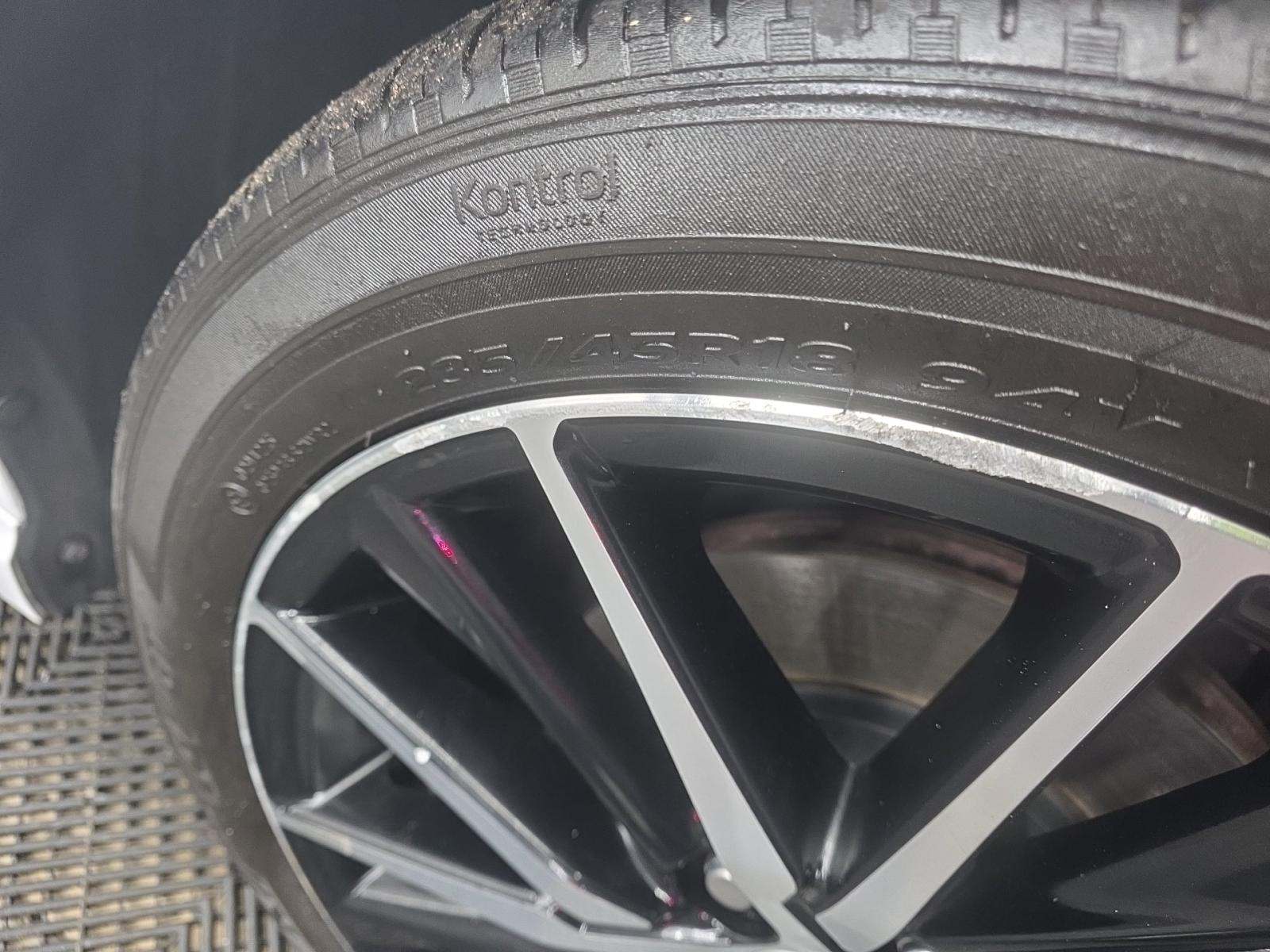 2024 Toyota Camry SE AWD