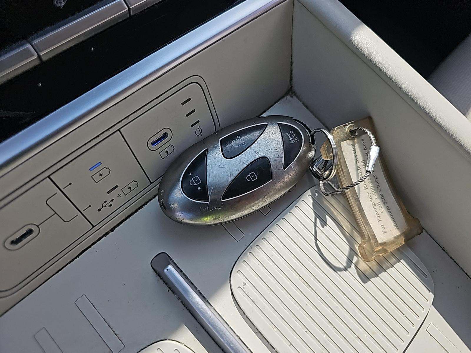 2025 Hyundai Santa Fe SEL FWD