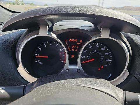 2015 Nissan JUKE SV FWD