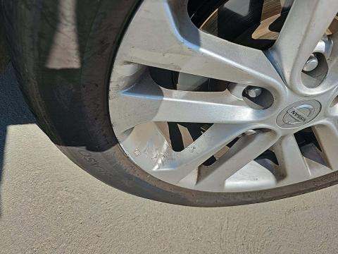 2015 Nissan JUKE SV FWD