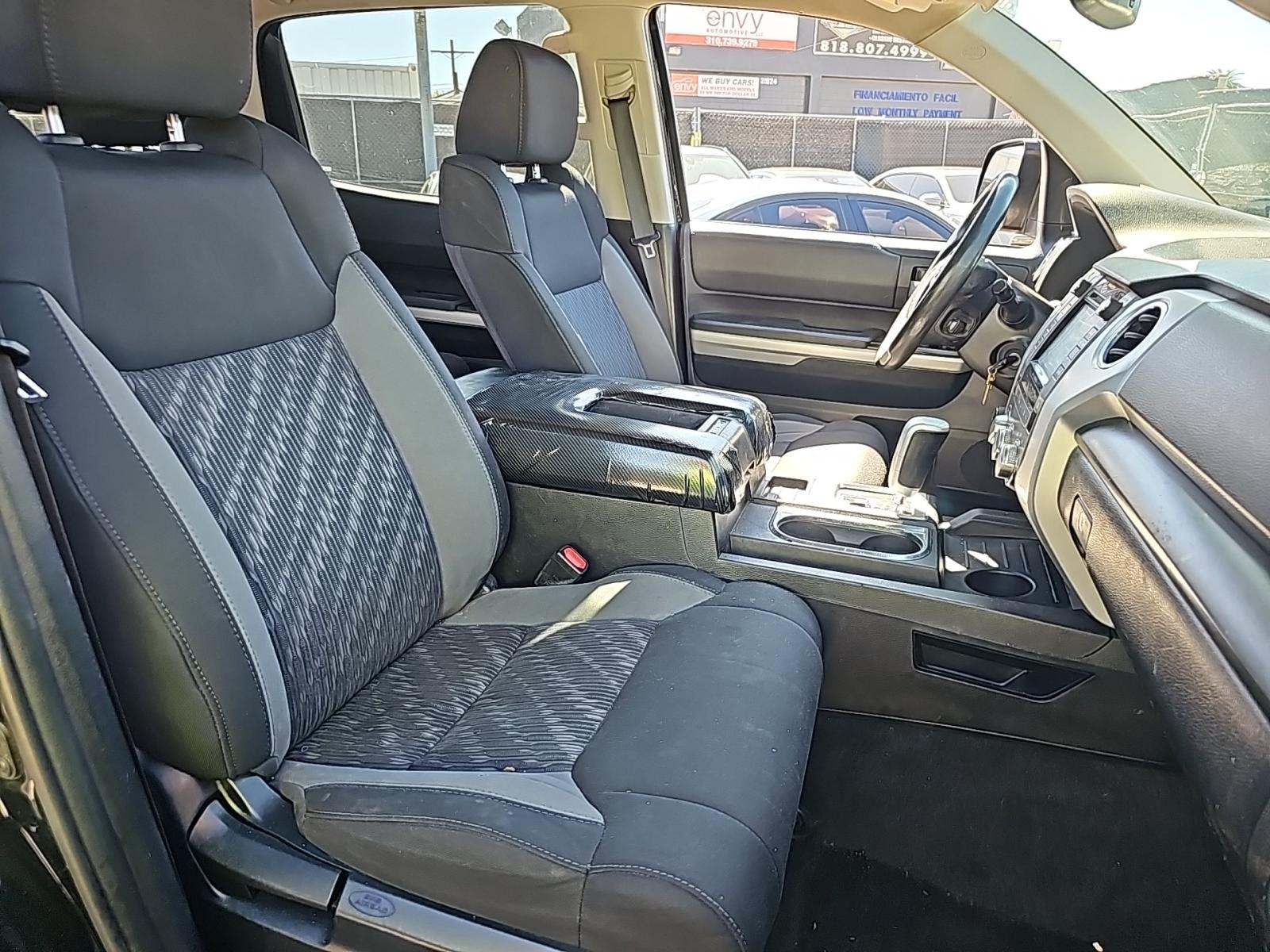 2018 Toyota Tundra SR5 AWD