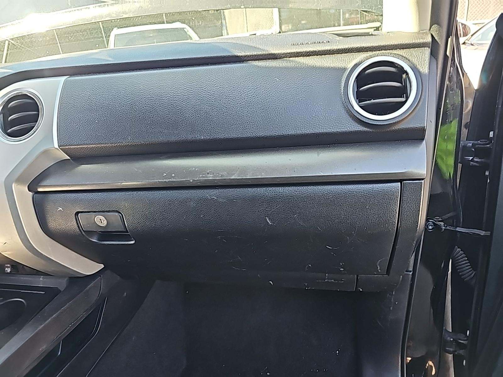 2018 Toyota Tundra SR5 AWD