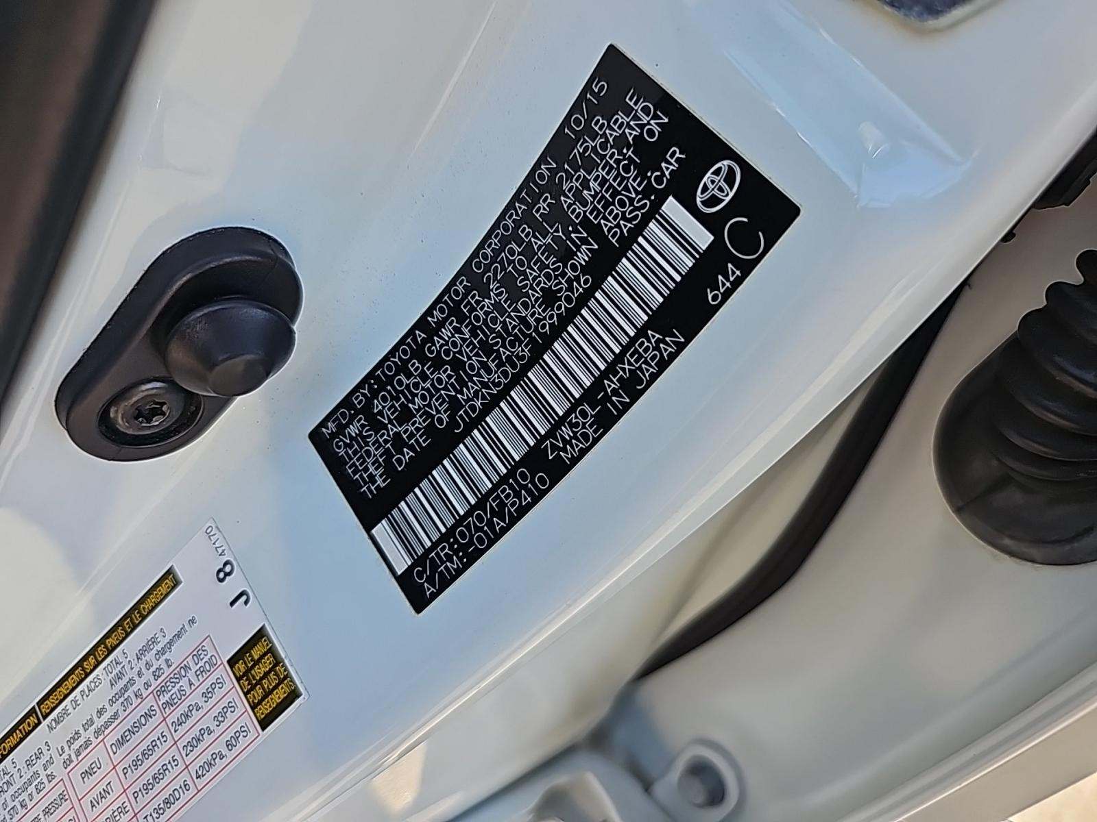 2015 Toyota Prius Two FWD