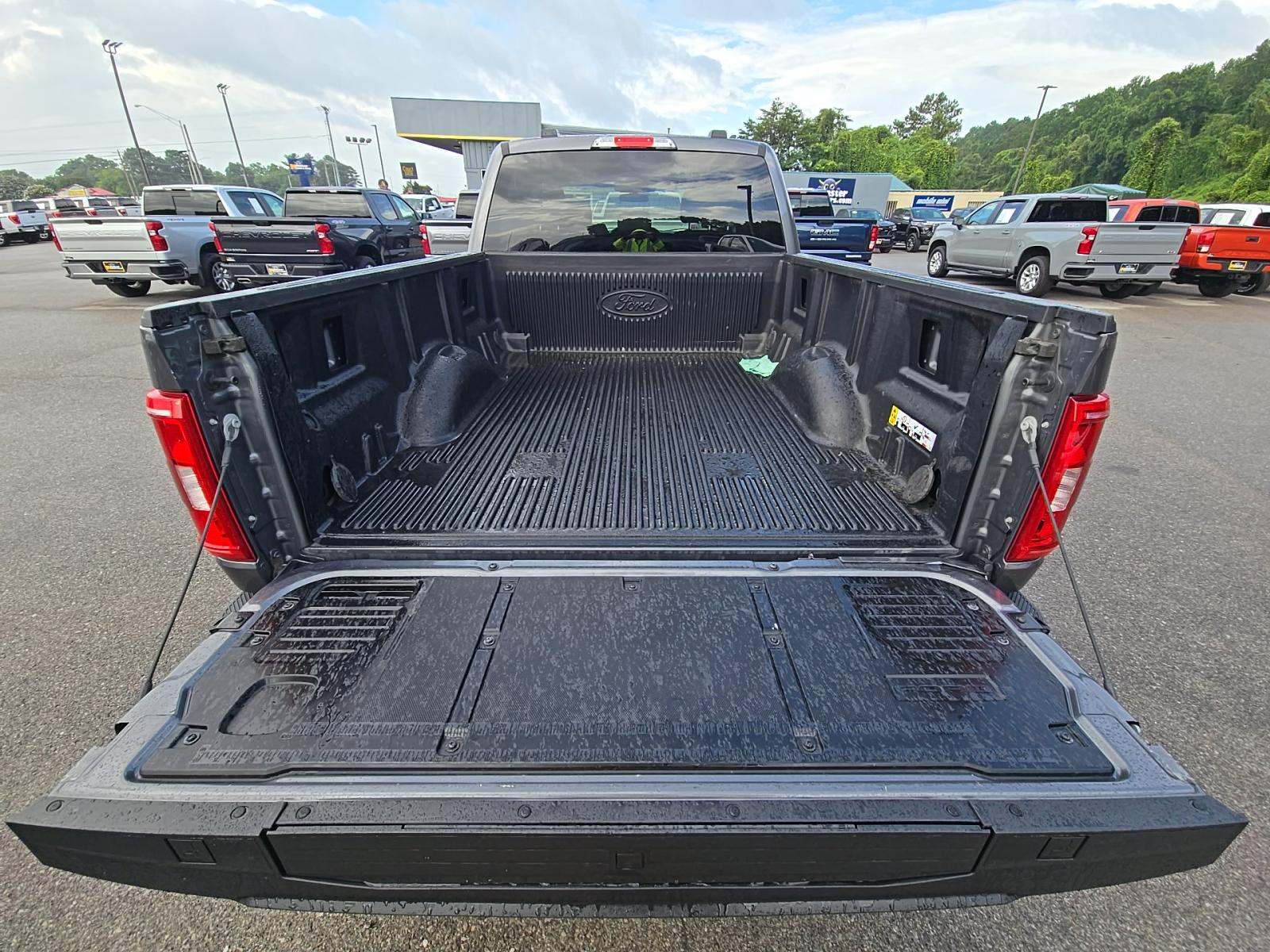2023 Ford F-150 XLT AWD
