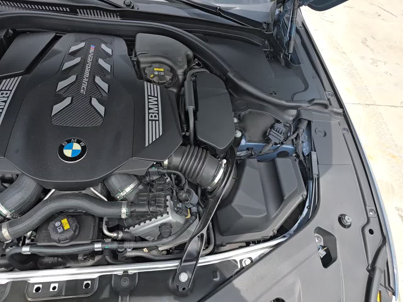 2022 BMW 8 Series M850i xDrive AWD