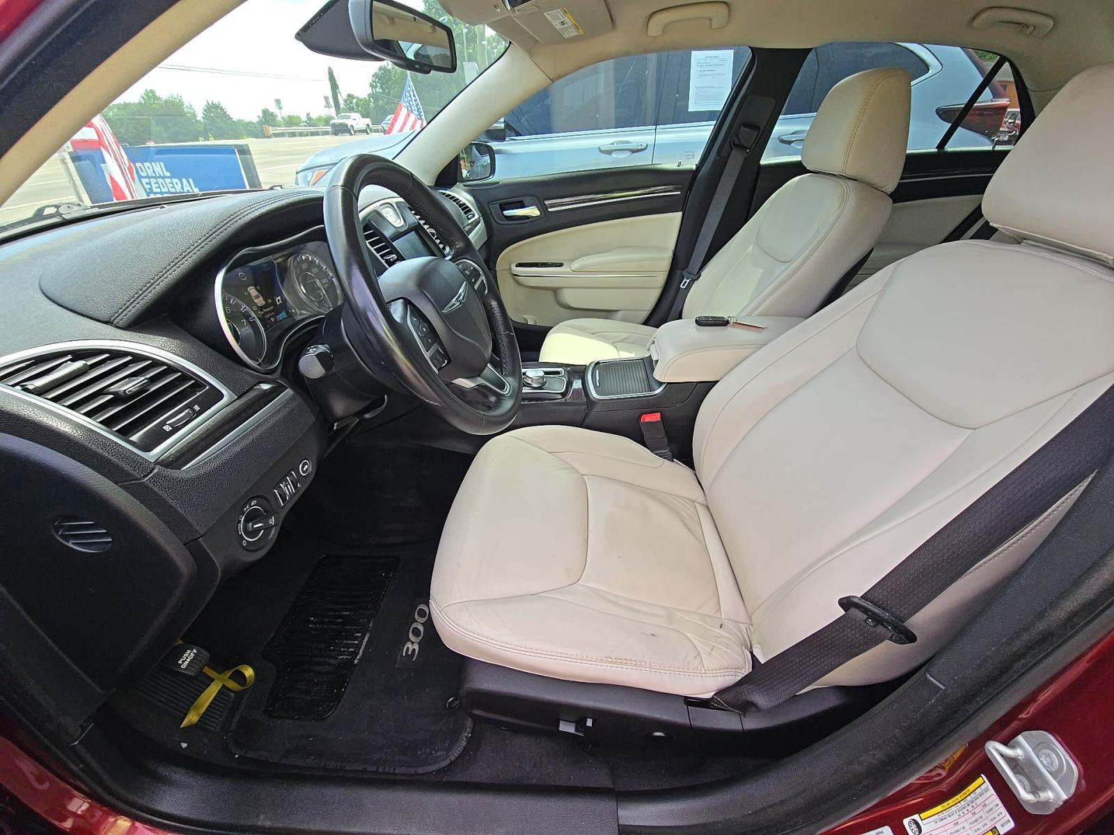 CHRYSLER 300 - 6
