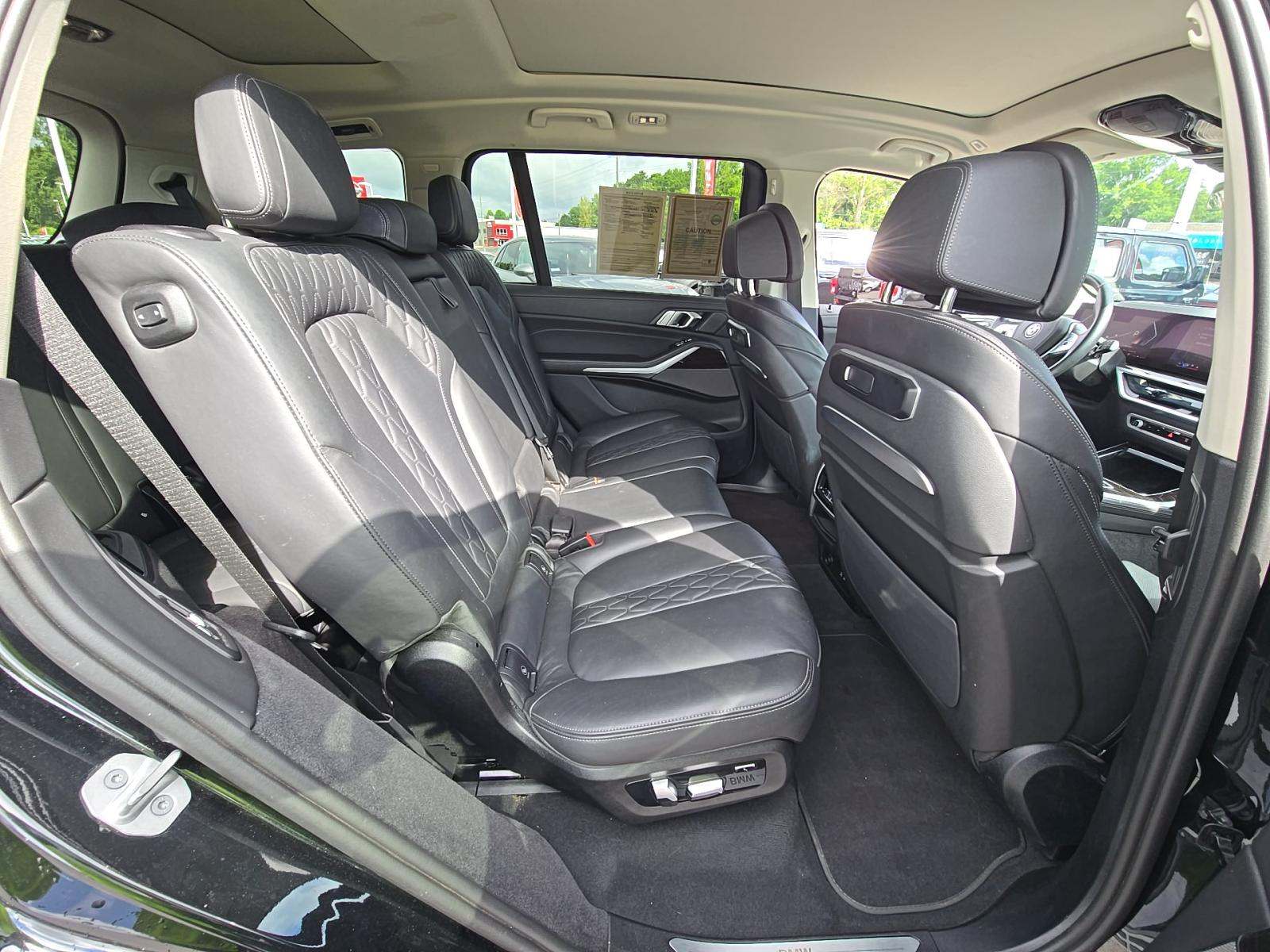 2025 BMW X7 xDrive40i AWD