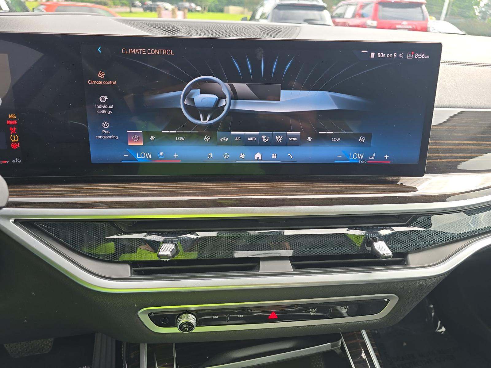 2025 BMW X7 xDrive40i AWD