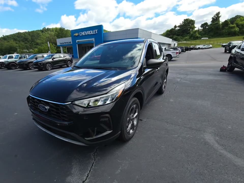 2025 Ford Escape ST-Line AWD